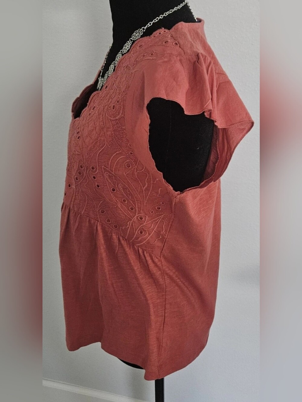 NWOT Democracy Eyelet Embroidered Peplum Top Coral Orange Size Small. - Picture 4 of 6